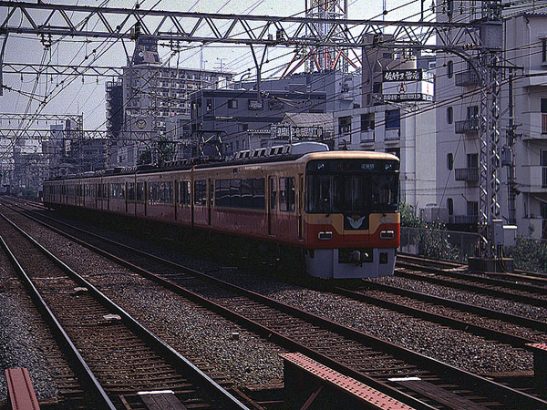 京阪電鉄8000系